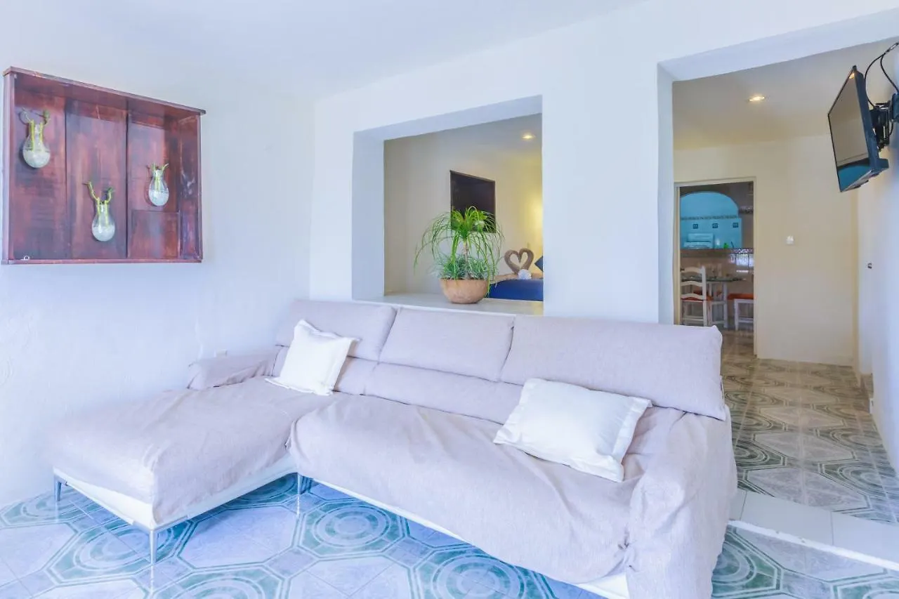 House Of Mirrors Villa Isla Mujeres